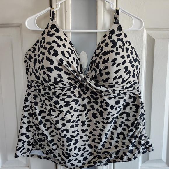 Freshwater Plus Size Cheetah Print Tankini Top Bathing Suit Top 3X - Picture 3 of 12